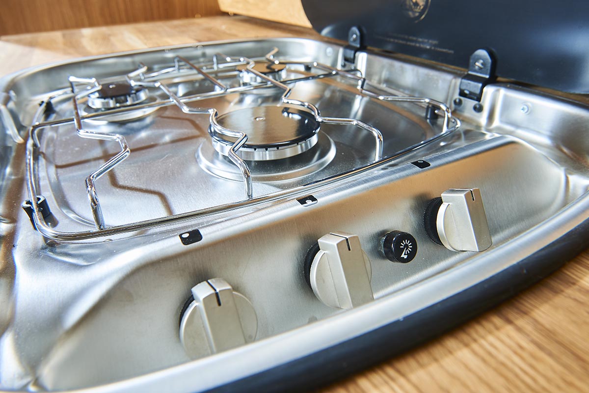 Gas hob cooker